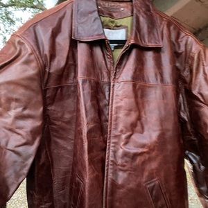Vintage Inspired wilson’s leather jacket m julian. Heavy/lined.